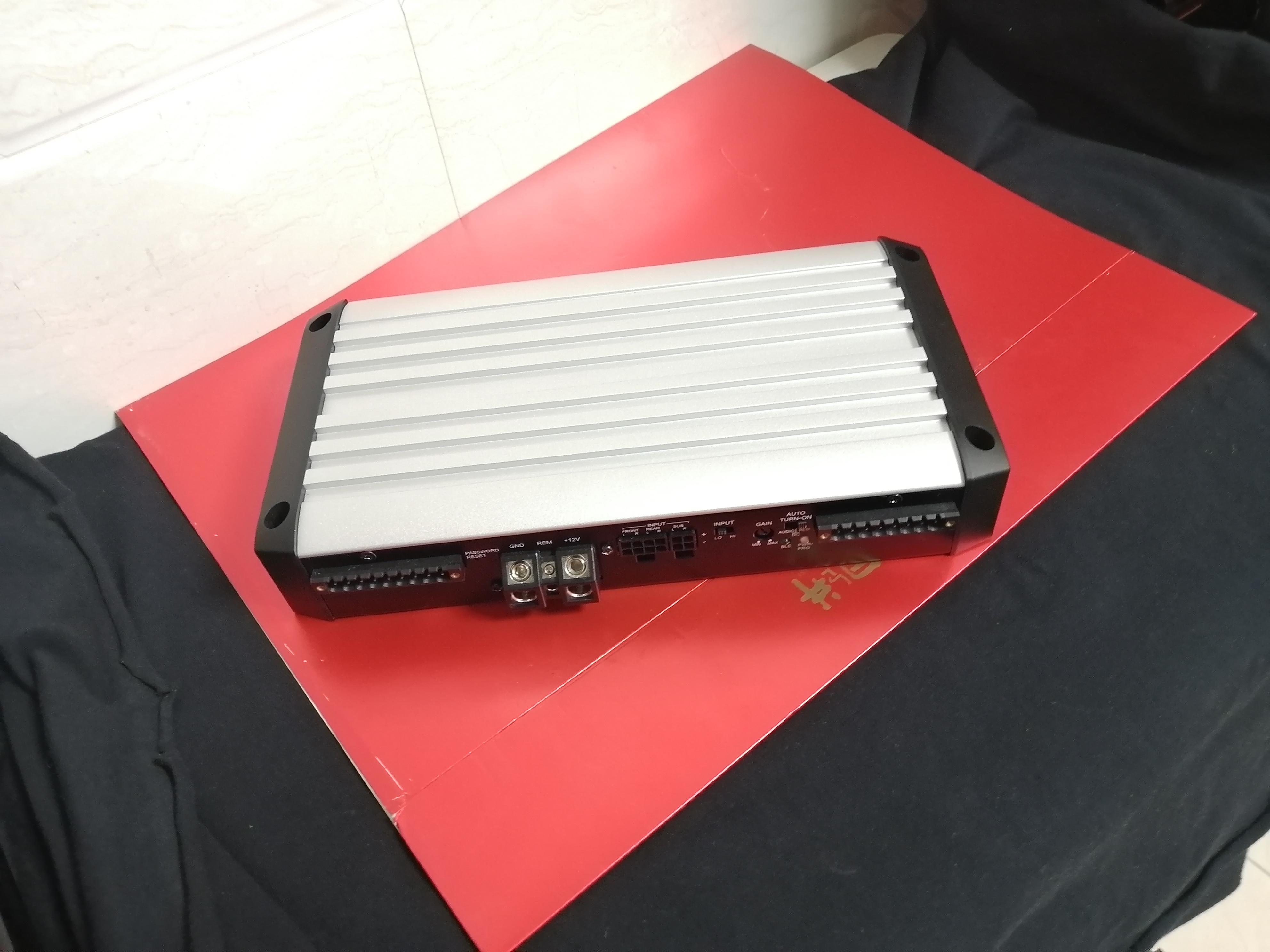 8 قنوات صوتية احترافية للسيارة CA6 للمبتدئين